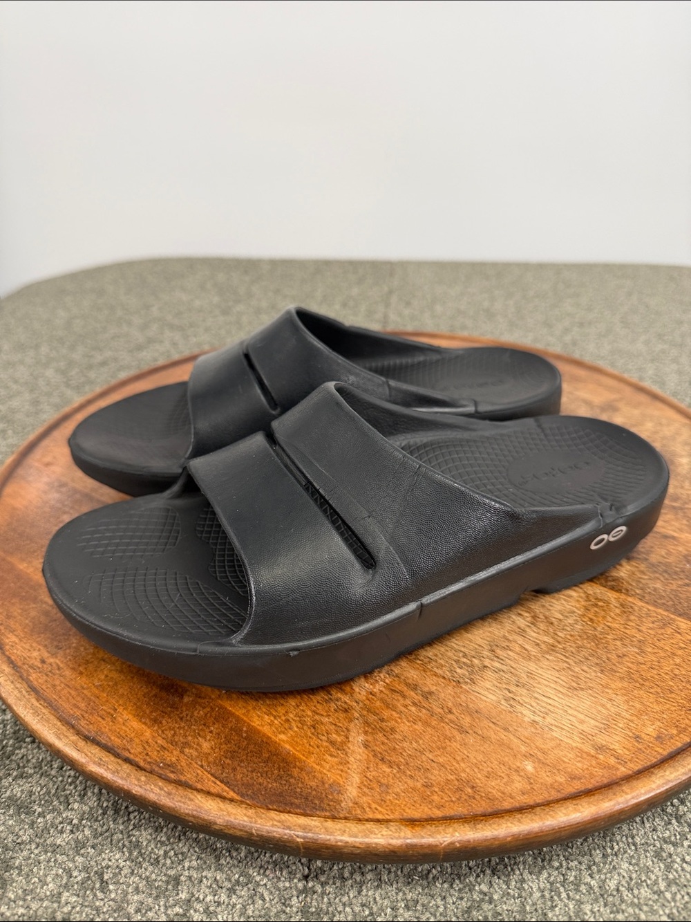 Oofos Sandals Wm 8 Mens 6 Ooahh Black Rubber Slide Recovery Athletic Sporty